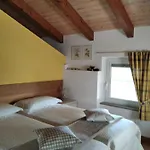 Casa Via Castelmonte Apartman