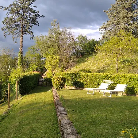 アパート Casa Via Castelmonte