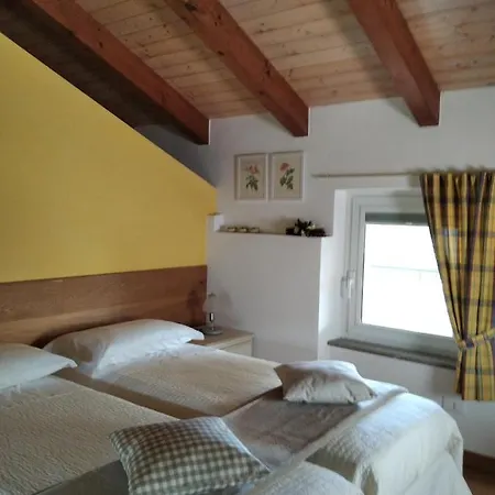 Casa Via Castelmonte Appartement