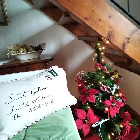 アパート Casa Via Castelmonte